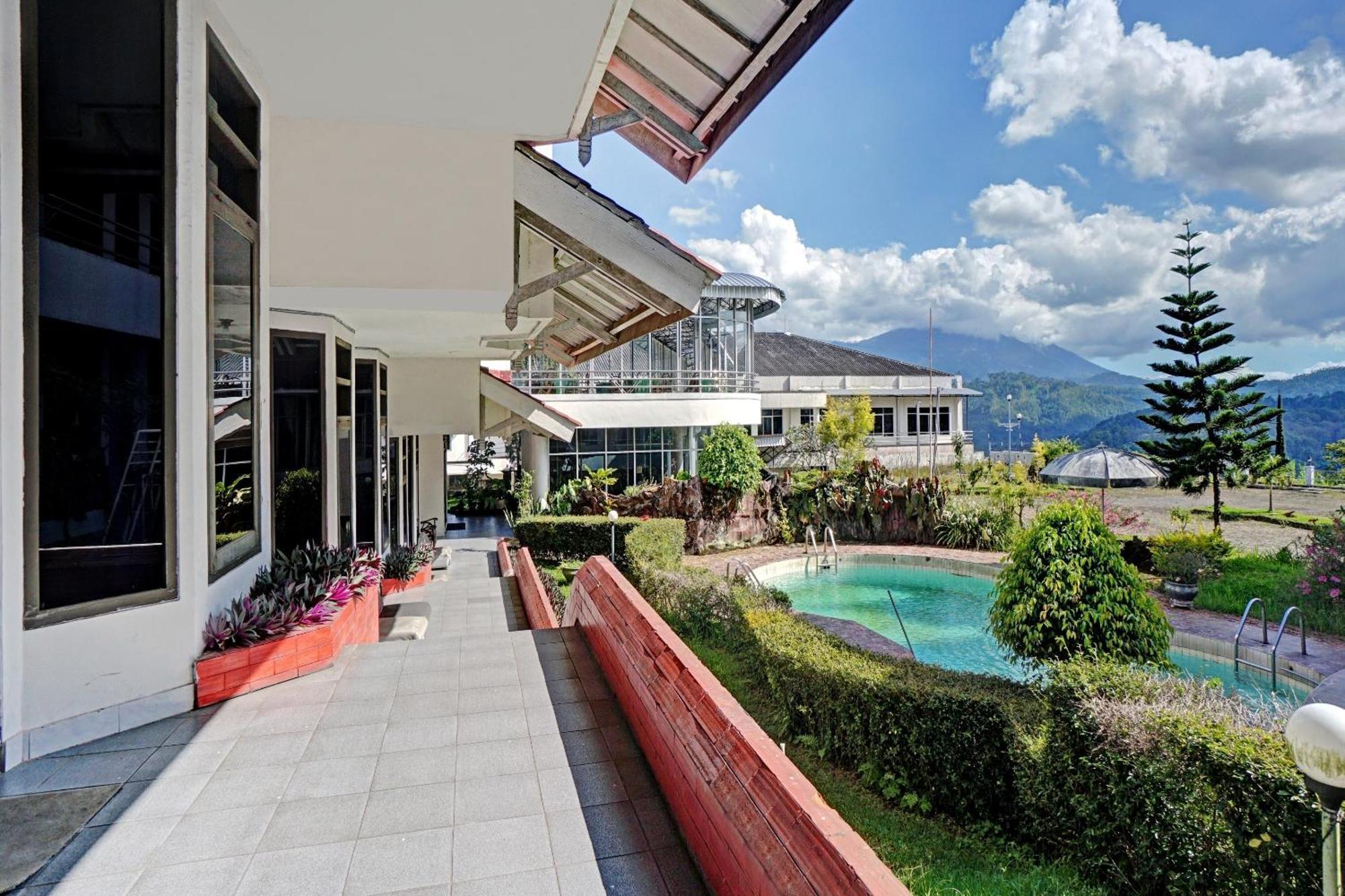 Oyo 90028 Hotel Victory Batu  Dış mekan fotoğraf