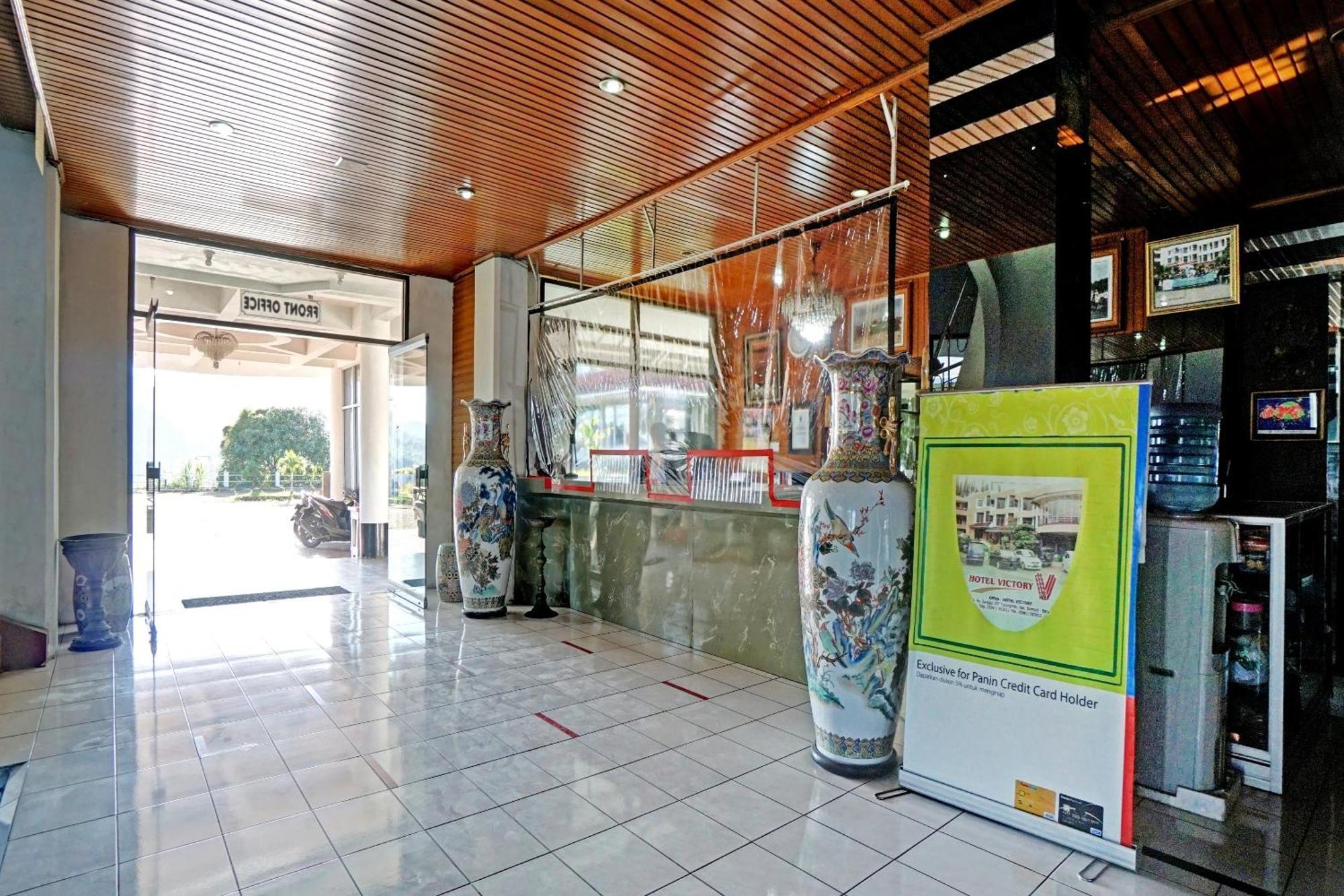 Oyo 90028 Hotel Victory Batu  Dış mekan fotoğraf