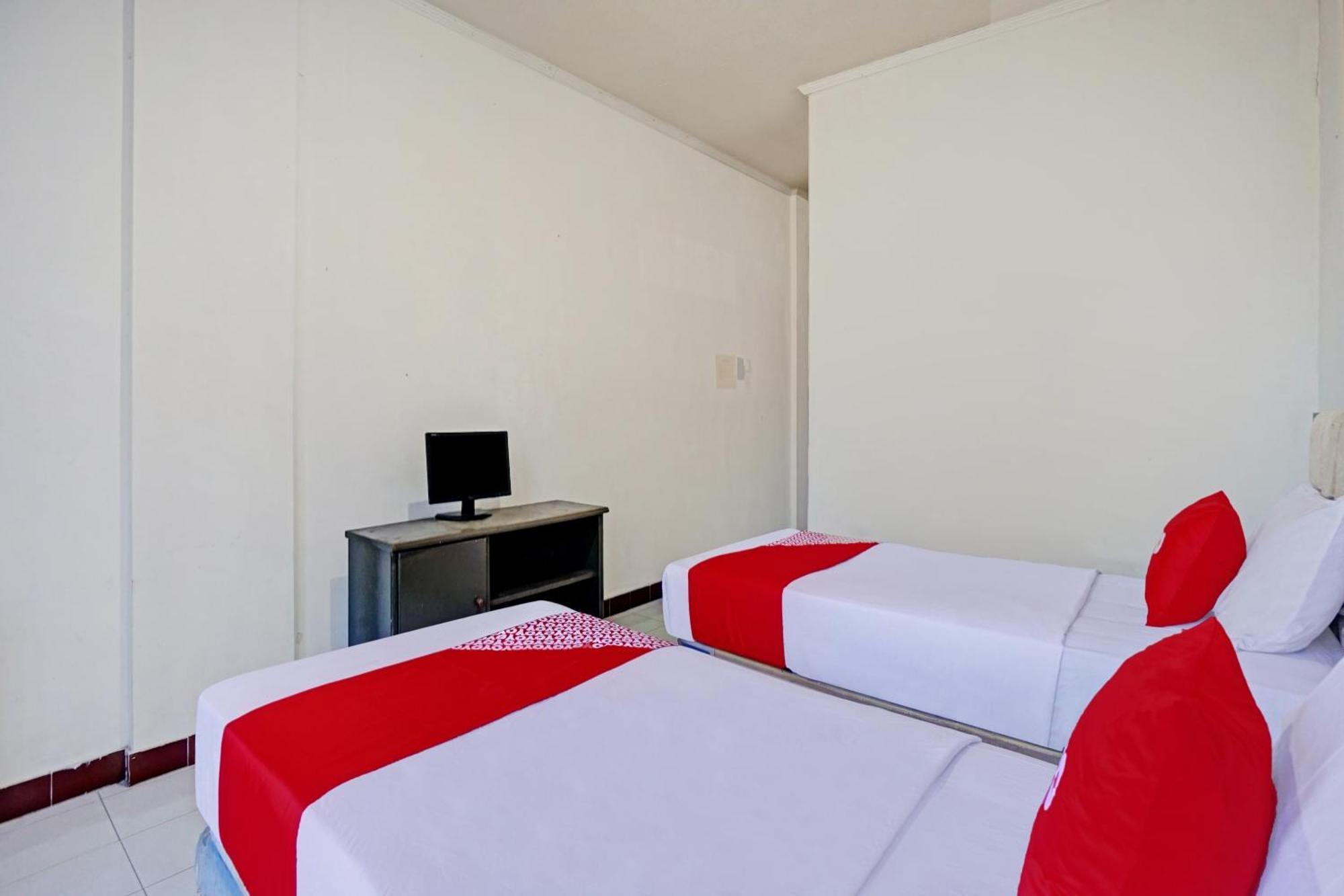 Oyo 90028 Hotel Victory Batu  Dış mekan fotoğraf