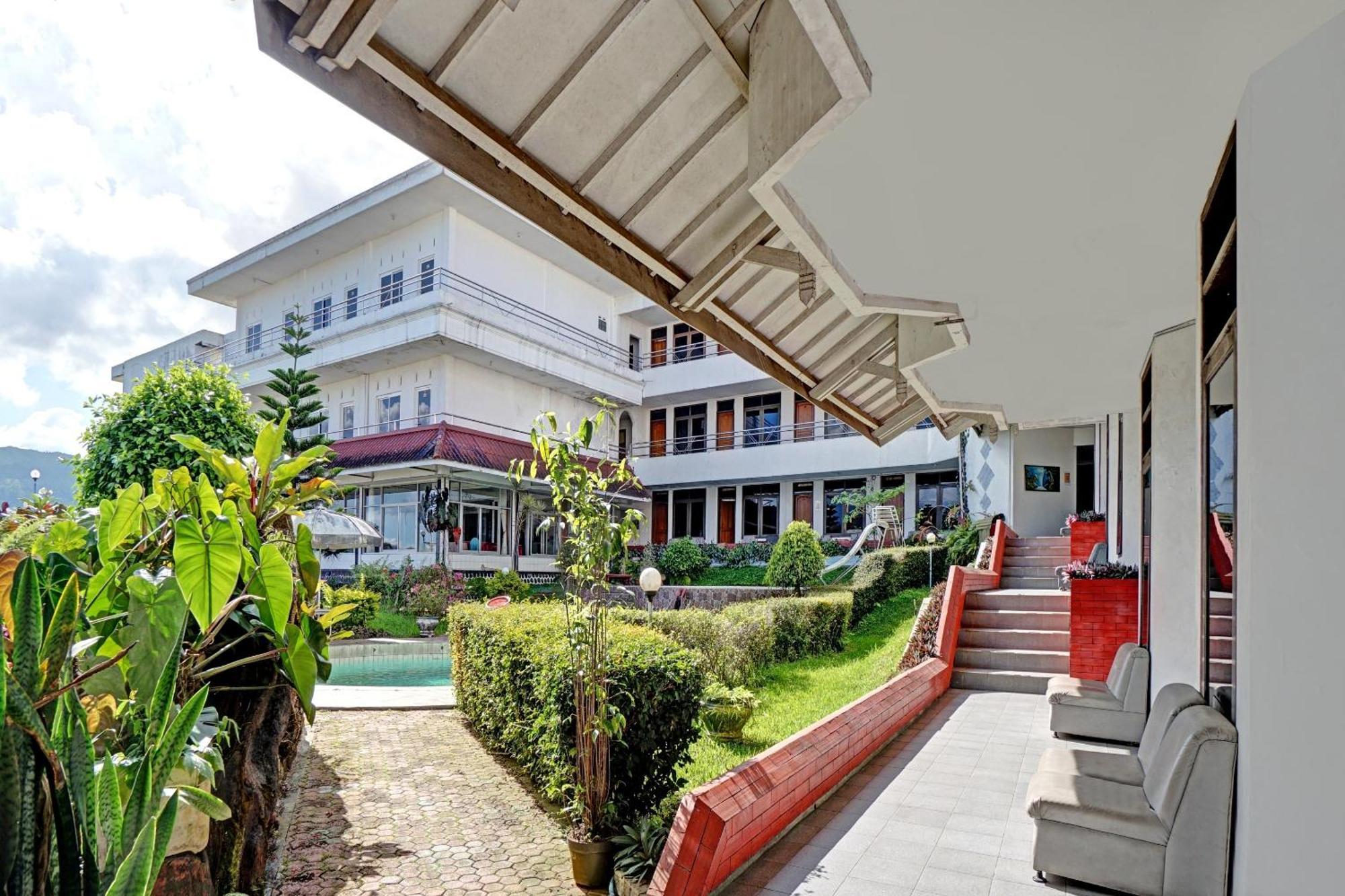 Oyo 90028 Hotel Victory Batu  Dış mekan fotoğraf